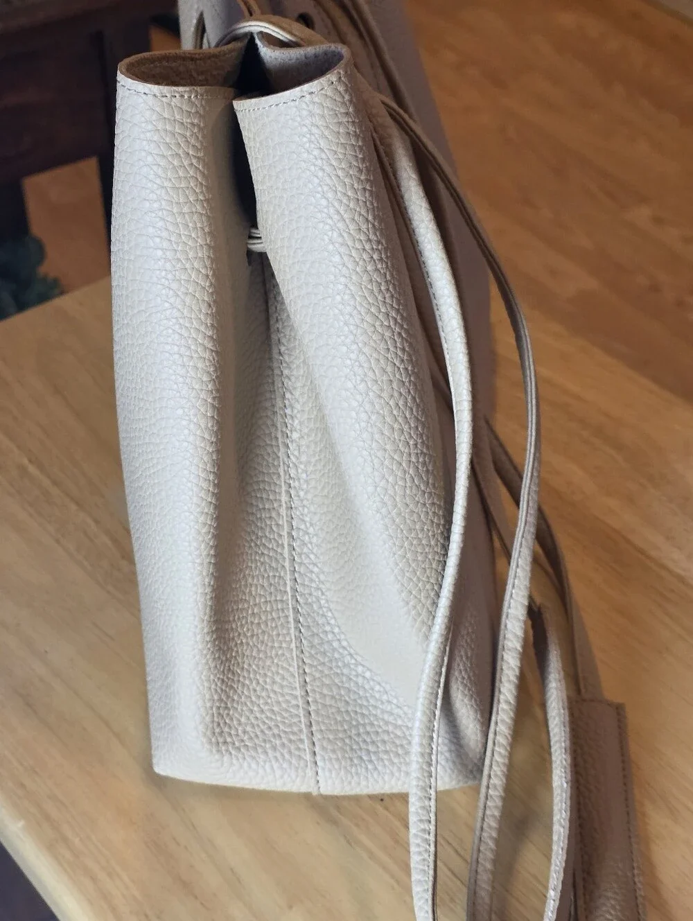 8 Other Reasons Taupe Premium Vegan Leather Bucket Tote Bag EUC